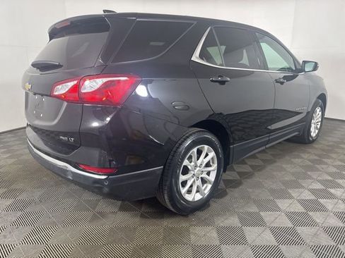 Used 2018 Chevrolet Equinox LT image 3