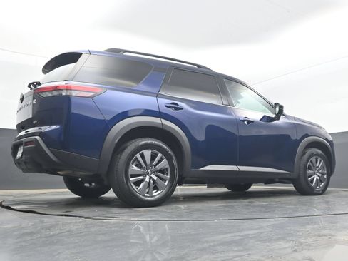 Used 2025 Nissan Pathfinder SV AWD/4WD image 26