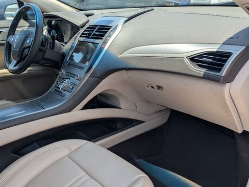 Used 2019 Lincoln MKZ Premiere FWD image 20