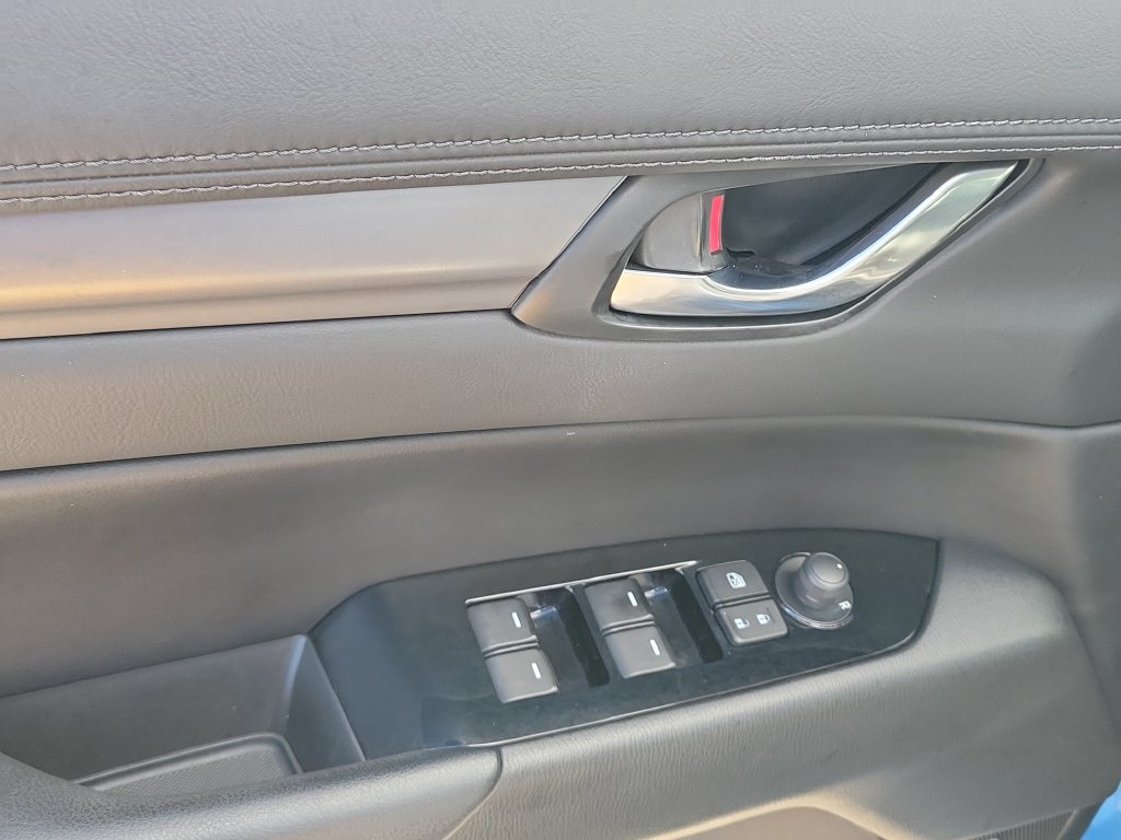 Used 2018 MAZDA CX-5 Touring w/ Preferred Equipment Package FWD image 20