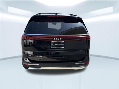 Used 2022 Kia Carnival SX FWD image 6