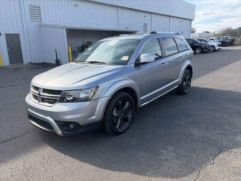 Used 2020 Dodge Journey Crossroad image 3