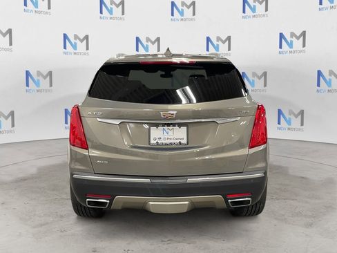 Used 2018 Cadillac XT5 Platinum w/ Driver Assist Package image 4