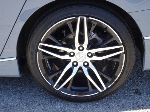 Used 2021 Honda Accord Touring image 28