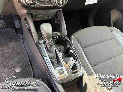 Used 2025 Chevrolet TrailBlazer LT w/ Convenience Package AWD/4WD image 14
