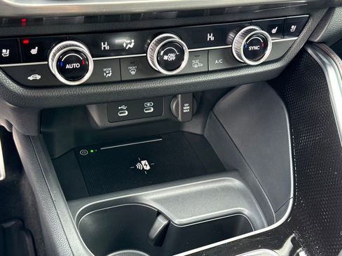 Certified 2025 Acura ADX A-Spec image 29