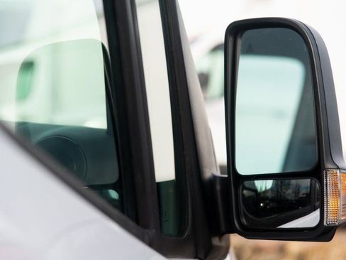 Used 2025 Mercedes-Benz Sprinter 2500 image 19