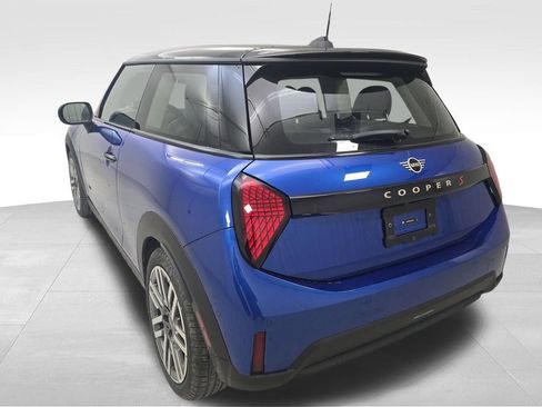Used 2025 MINI Cooper S FWD image 8