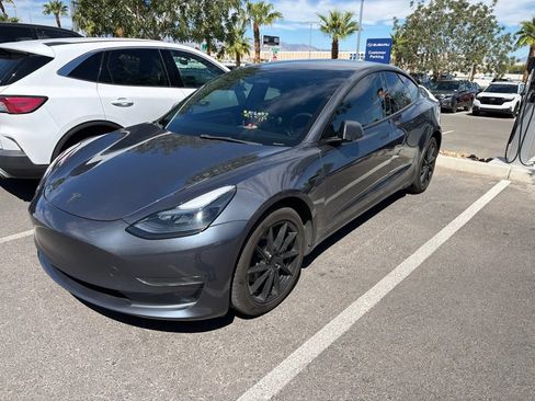 Used 2023 Tesla Model 3 Standard Range RWD image 2