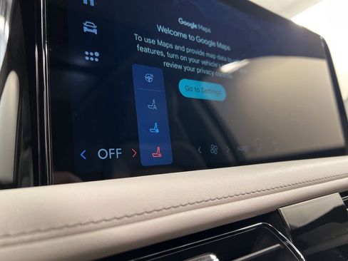 New 2026 Lincoln Aviator AWD image 13