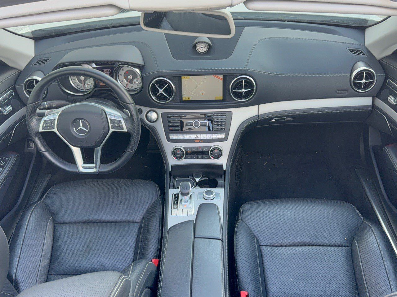Used 2013 Mercedes-Benz SL 550 image 17
