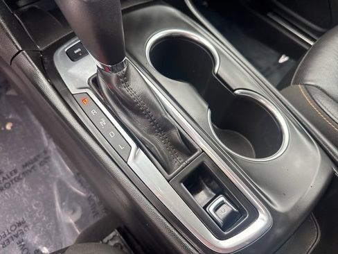 Used 2019 Chevrolet Equinox Premier image 24