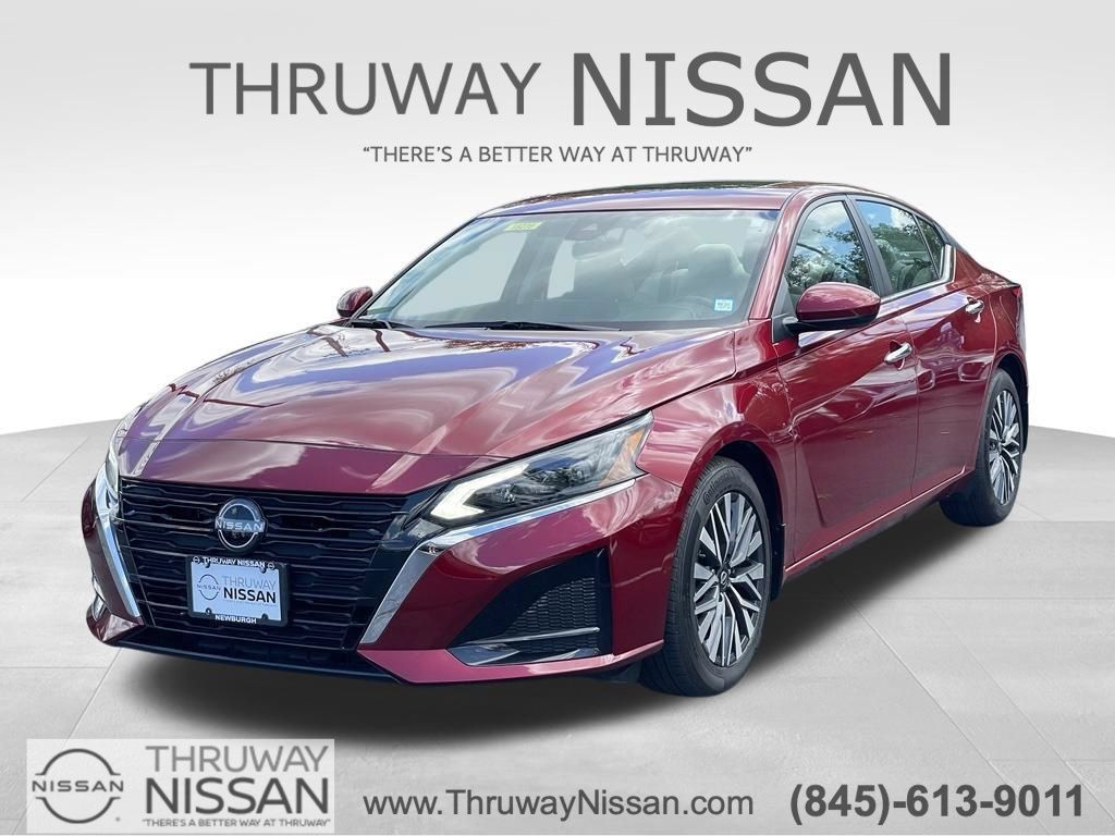 Certified 2023 Nissan Altima 2.5 SV w/ SV Premium Package AWD/4WD image 1