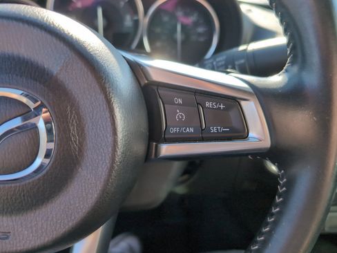 Used 2021 MAZDA MX-5 Miata Club image 16