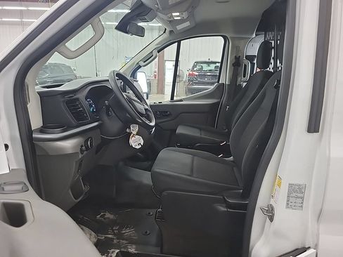 Used 2025 Ford Transit 250 Low Roof w/ Exterior Upgrade Package RWD image 4