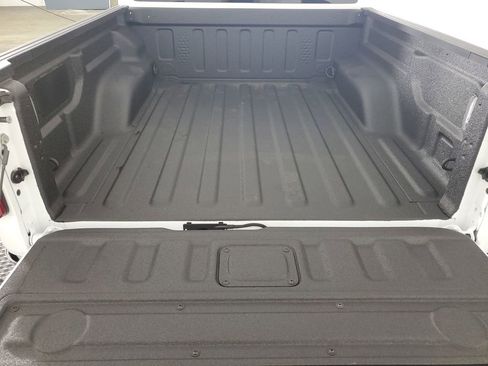 New 2025 Jeep Gladiator Sport image 32