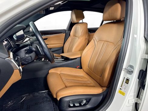 Used 2018 BMW 540i RWD image 27