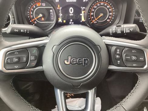 New 2026 Jeep Wrangler Unlimited Sahara AWD/4WD image 13