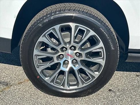 New 2026 GMC Yukon XL Denali w/ Denali Reserve Package AWD/4WD image 16