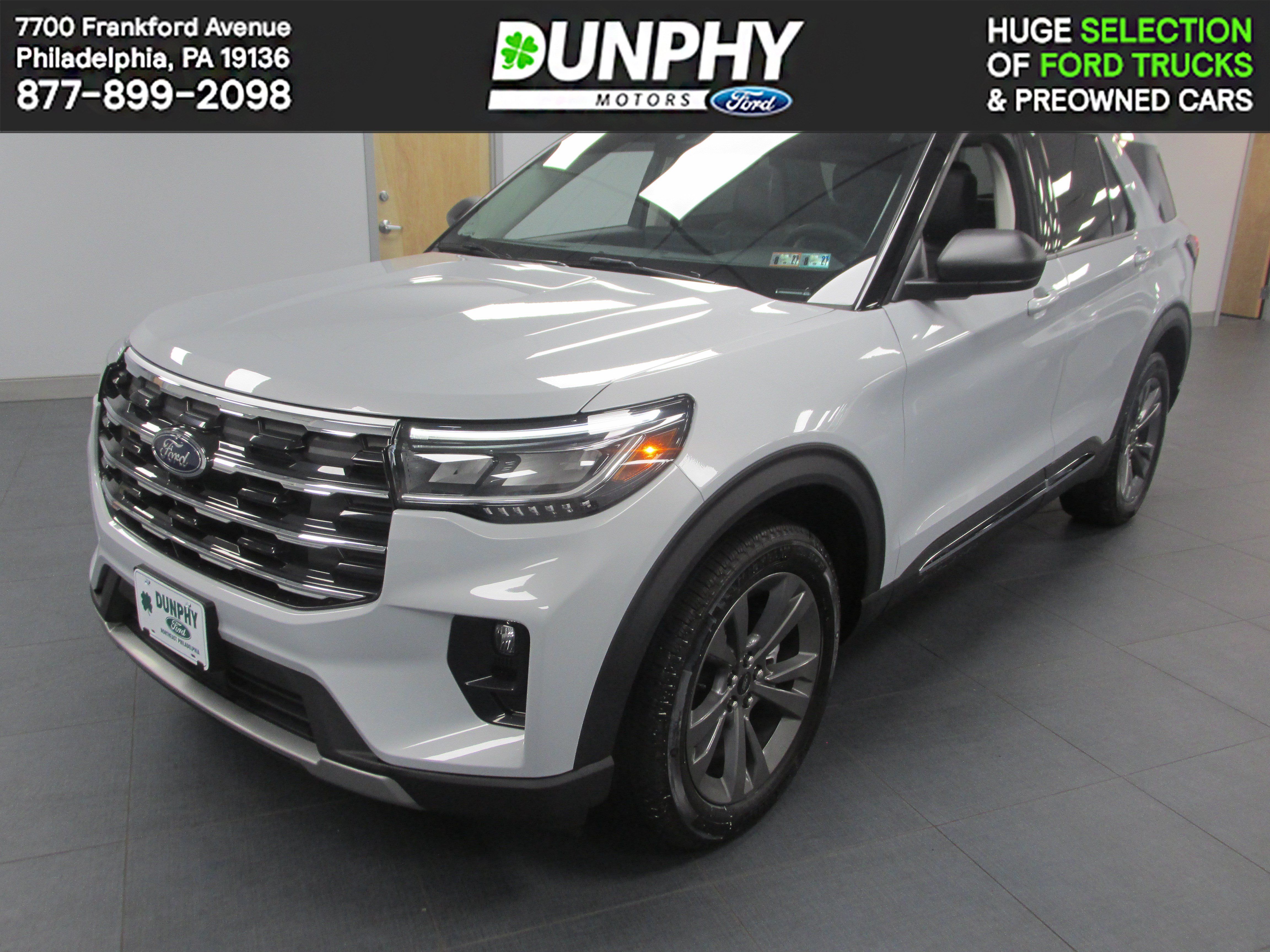 Used 2025 Ford Explorer Active w/ Active Comfort Package AWD/4WD image 1