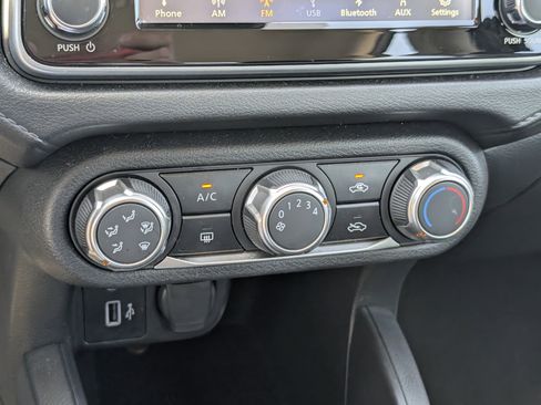 Used 2024 Nissan Versa S w/ S Plus Package image 19