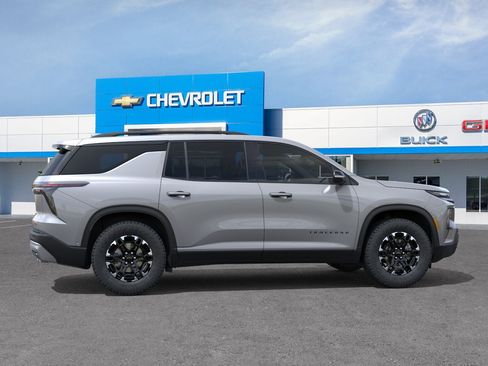 New 2027 Chevrolet Traverse Z71 w/ Enhanced Driving Package AWD/4WD image 5