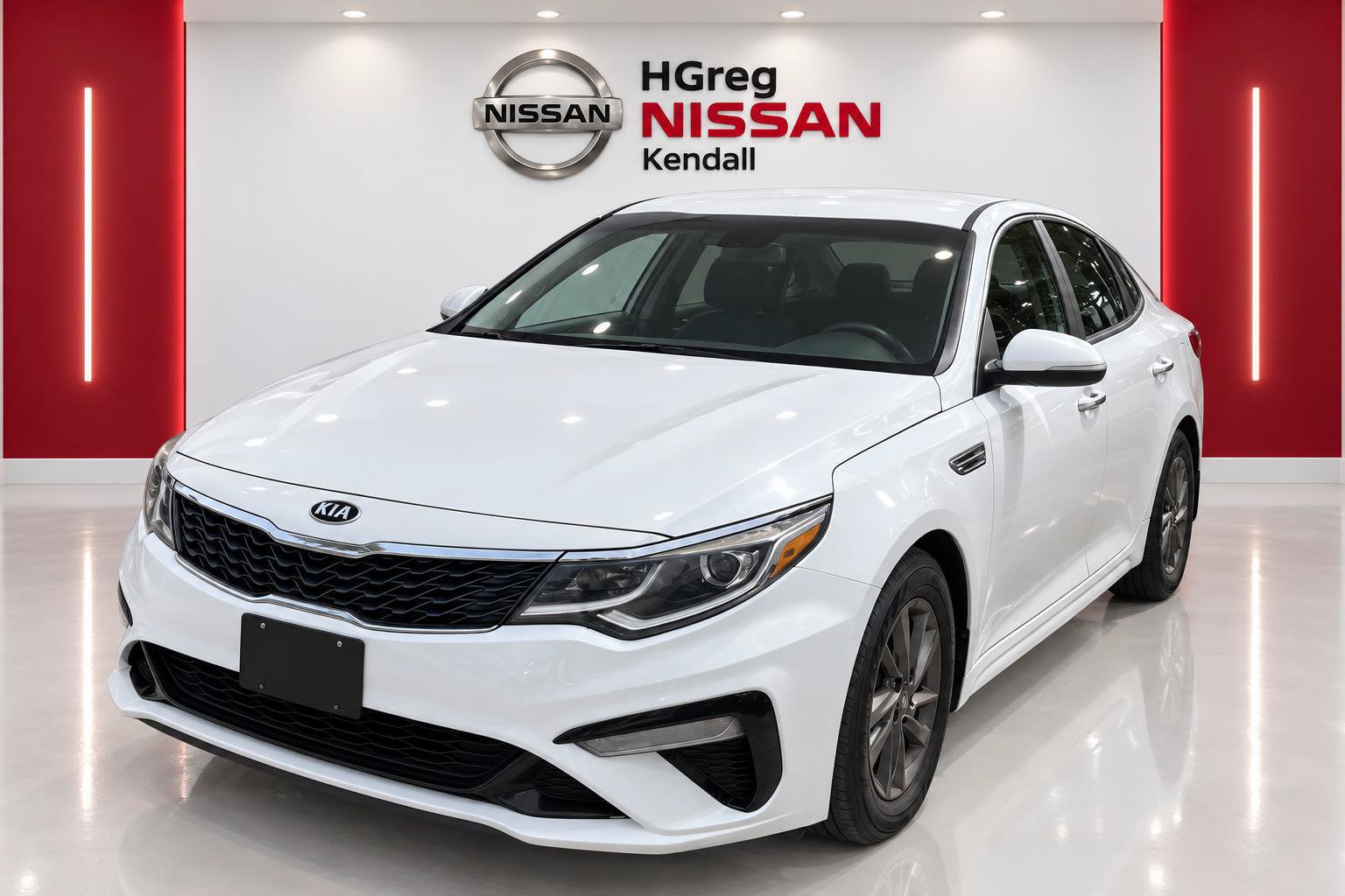 Used 2020 Kia Optima LX FWD image 3