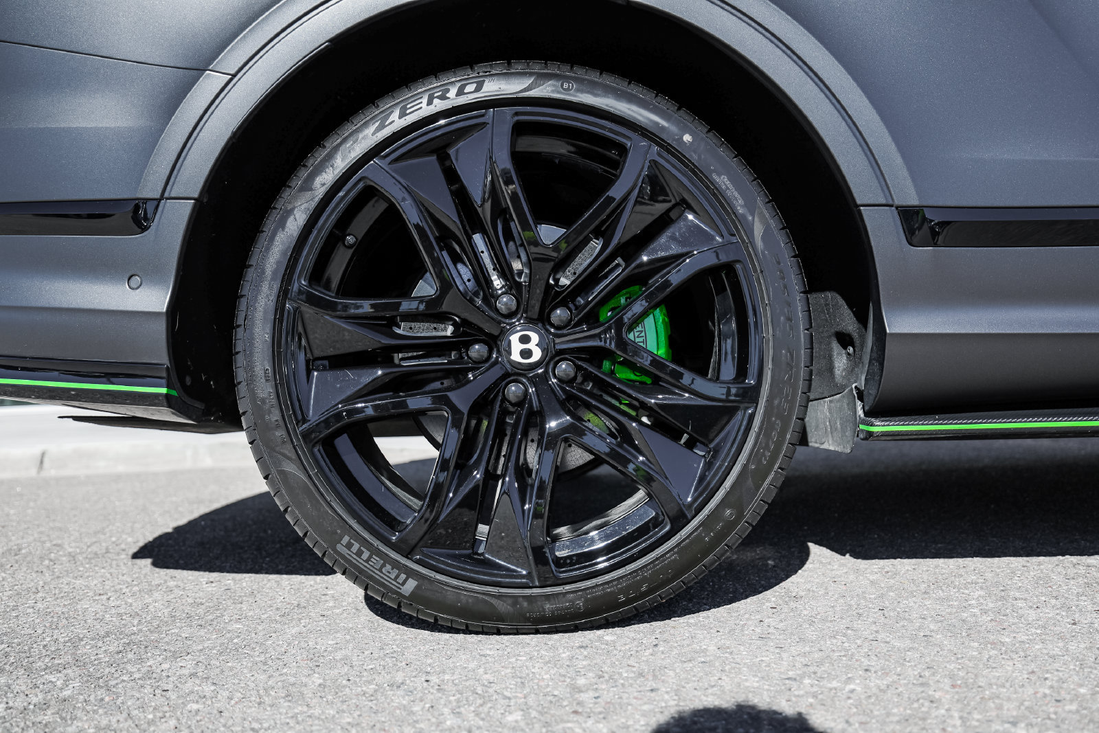 Used 2026 Bentley Bentayga Speed AWD/4WD image 15