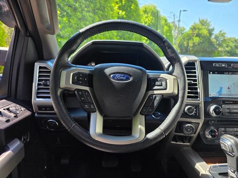 Used 2016 Ford F150 Lariat w/ Equipment Group 502A Luxury AWD/4WD image 22