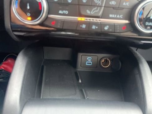 Used 2022 Ford Escape Titanium w/ Titanium Elite Package image 26