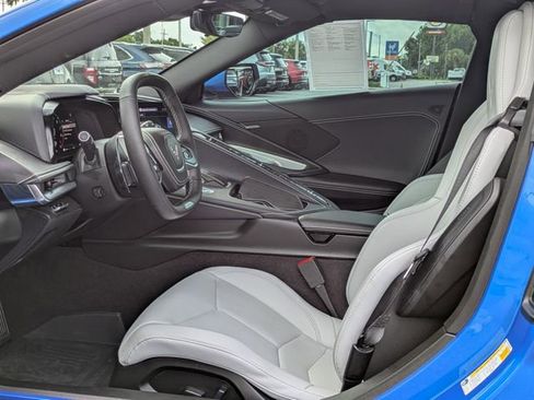 Used 2025 Chevrolet Corvette Z06 RWD image 13