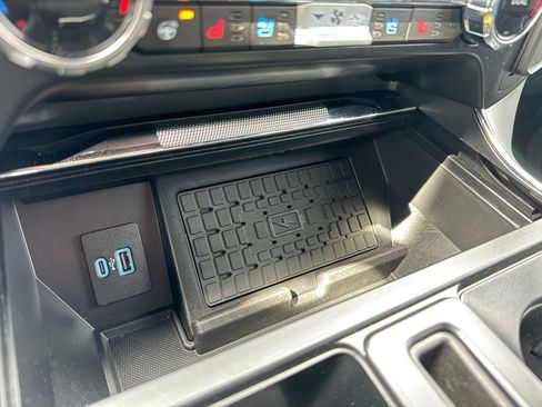 Used 2024 Ford F150 Lariat w/ Mobile Office Package image 19