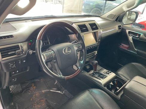 Used 2015 Lexus GX 460 image 18