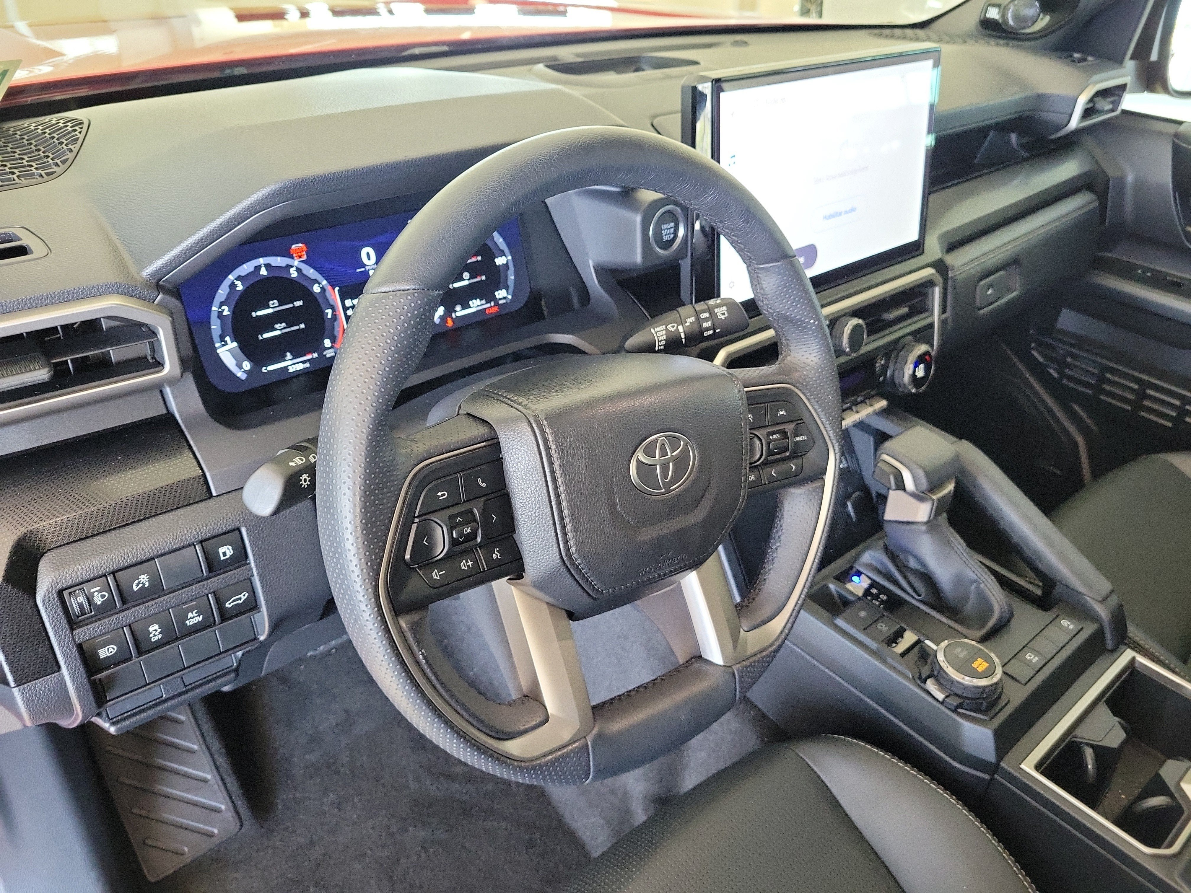 Used 2025 Toyota 4Runner Limited AWD/4WD image 28