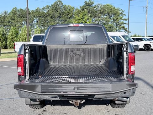 Used 2017 Ford F150 XLT w/ Equipment Group 302A Luxury RWD image 9