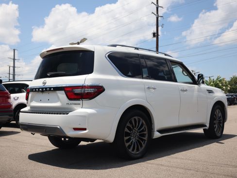 Used 2024 Nissan Armada Platinum w/ Captain's Chairs Package AWD/4WD image 5