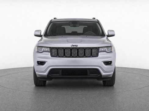 Used 2021 Jeep Grand Cherokee Laredo X AWD/4WD image 5
