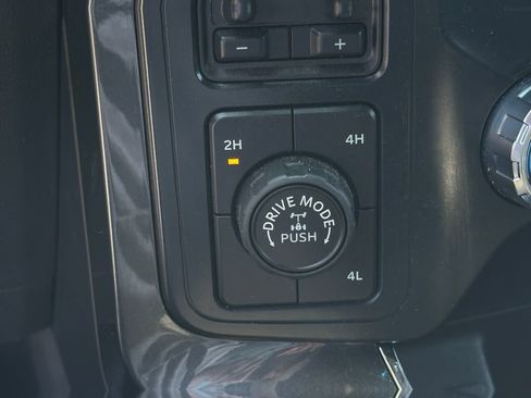 Used 2022 Ford F150 XLT w/ Equipment Group 302A High AWD/4WD image 25