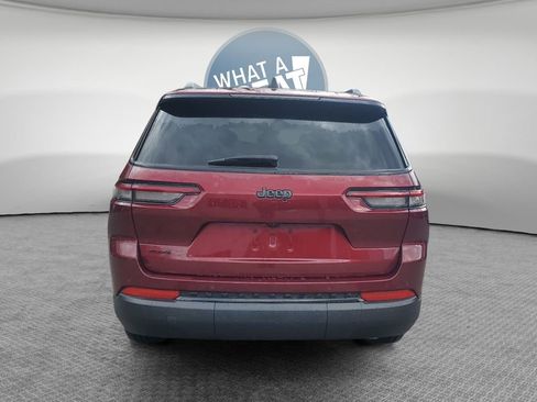 New 2025 Jeep Grand Cherokee L Altitude image 5