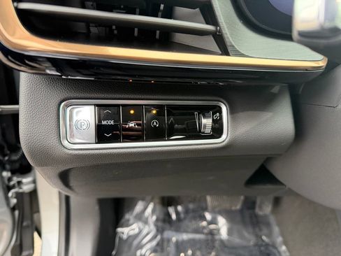 New 2026 Buick Envision Avenir image 18