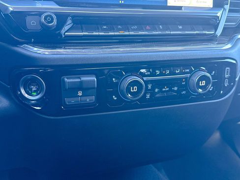 Used 2023 Chevrolet Silverado 1500 RST w/ Protection Package image 33