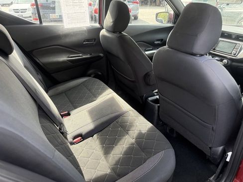 Used 2019 Nissan Kicks SV FWD image 31