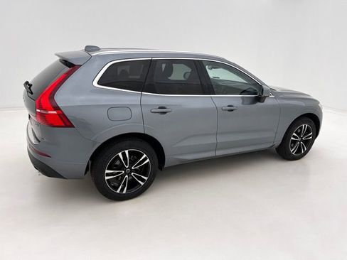 Used 2020 Volvo XC60 T5 Momentum w/ Protection Package Premier AWD/4WD image 9