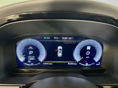 Used 2024 INFINITI QX60 Luxe AWD/4WD image 18