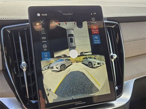 New 2026 Volvo XC90 T8 Plus image 24