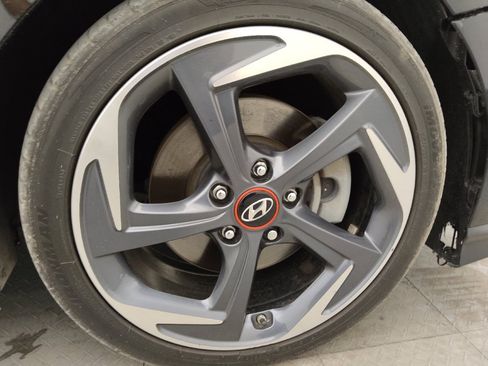 Used 2019 Hyundai Veloster Turbo FWD image 31