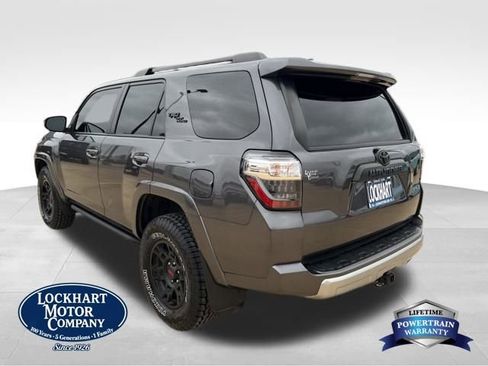 Used 2022 Toyota 4Runner TRD Off-Road Premium image 5