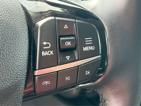 Used 2025 Ford Escape Platinum AWD/4WD image 19