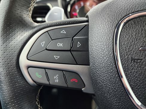 Used 2017 Dodge Challenger SRT Hellcat image 18