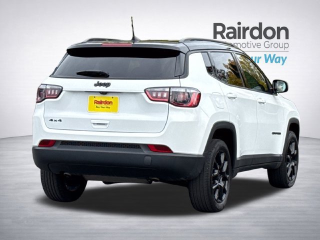 Used 2023 Jeep Compass Latitude AWD/4WD image 5